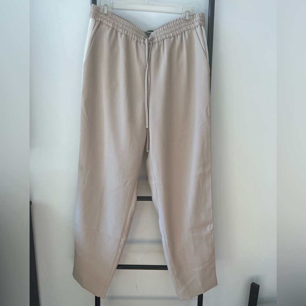 Express Cropped Pants